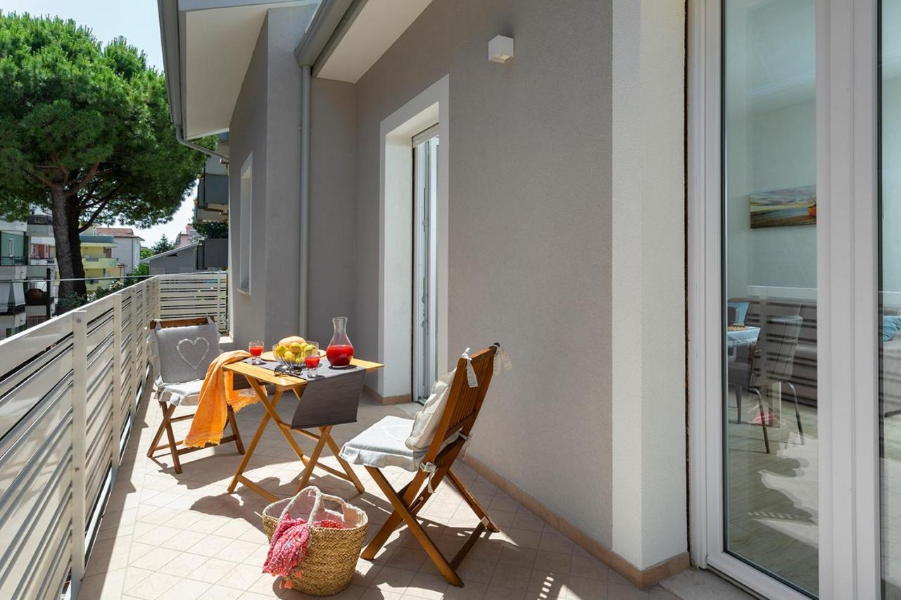 Appartamenti Villa Miramare Rimini Exterior photo