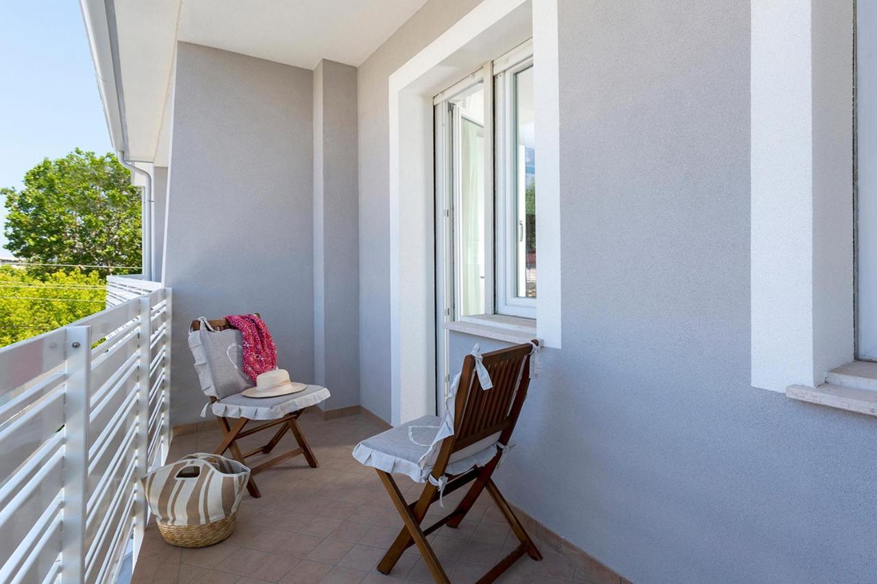 Appartamenti Villa Miramare Rimini Exterior photo