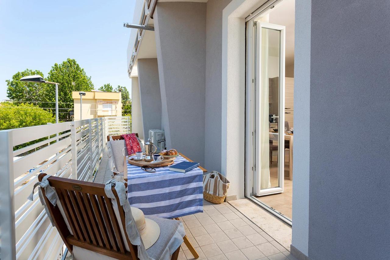 Appartamenti Villa Miramare Rimini Exterior photo