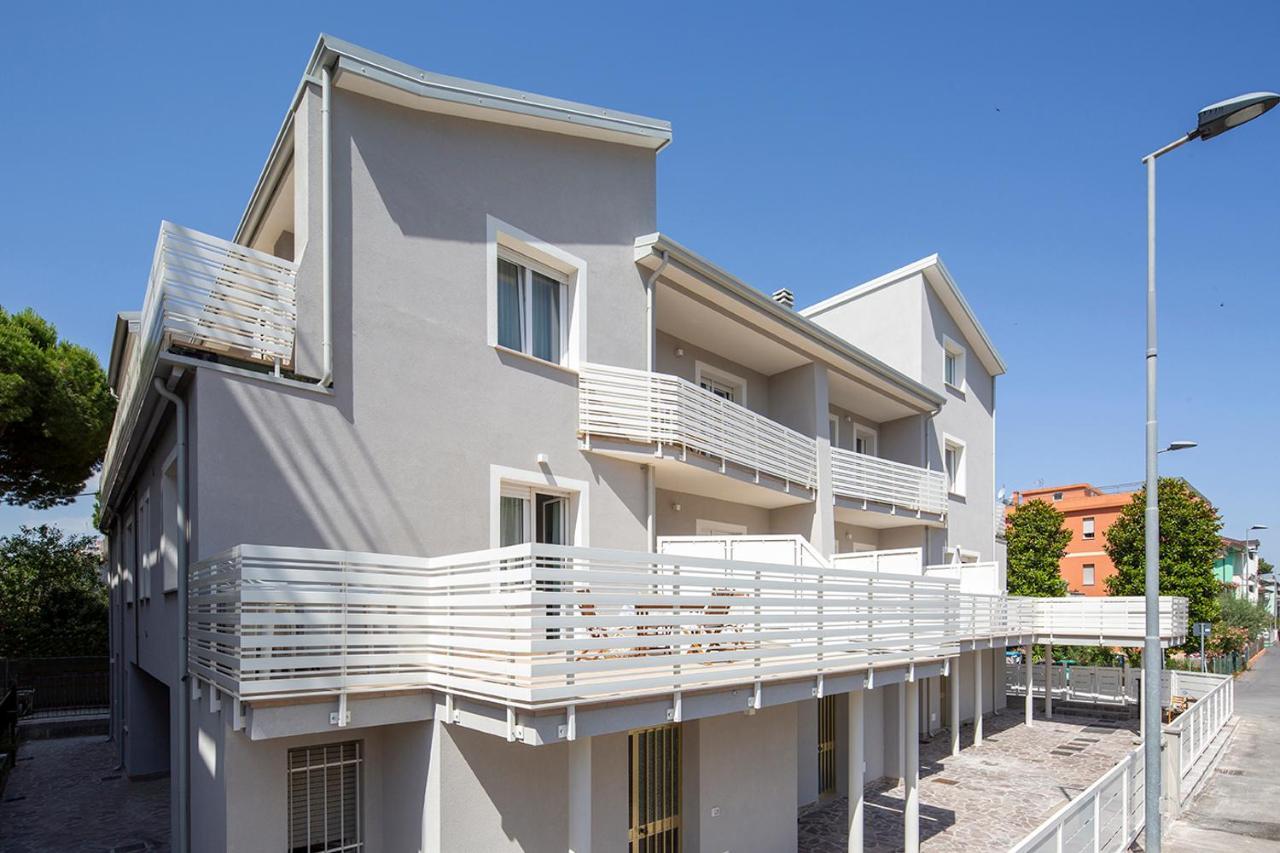 Appartamenti Villa Miramare Rimini Exterior photo